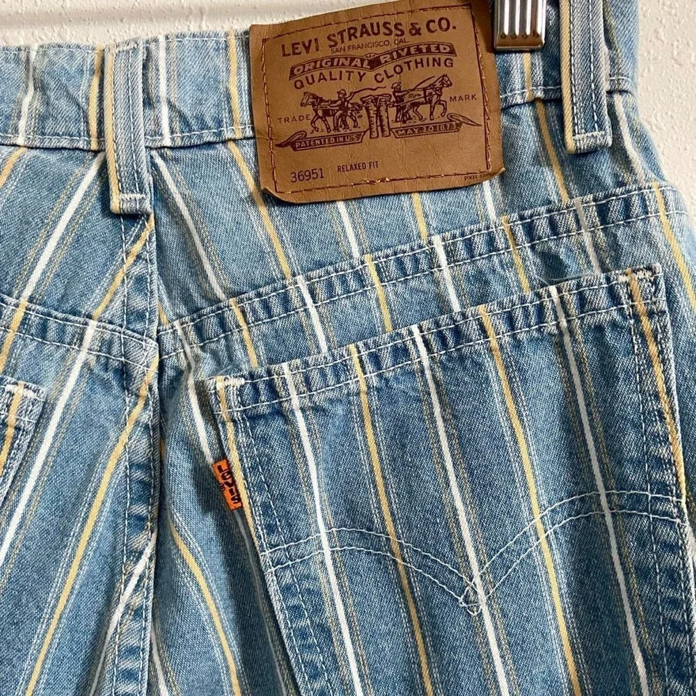 Levi's 951 90s Vintage Orange Tab "Relaxed Fit" Longline Yellow Striped Shorts - Picture 4 of 7
